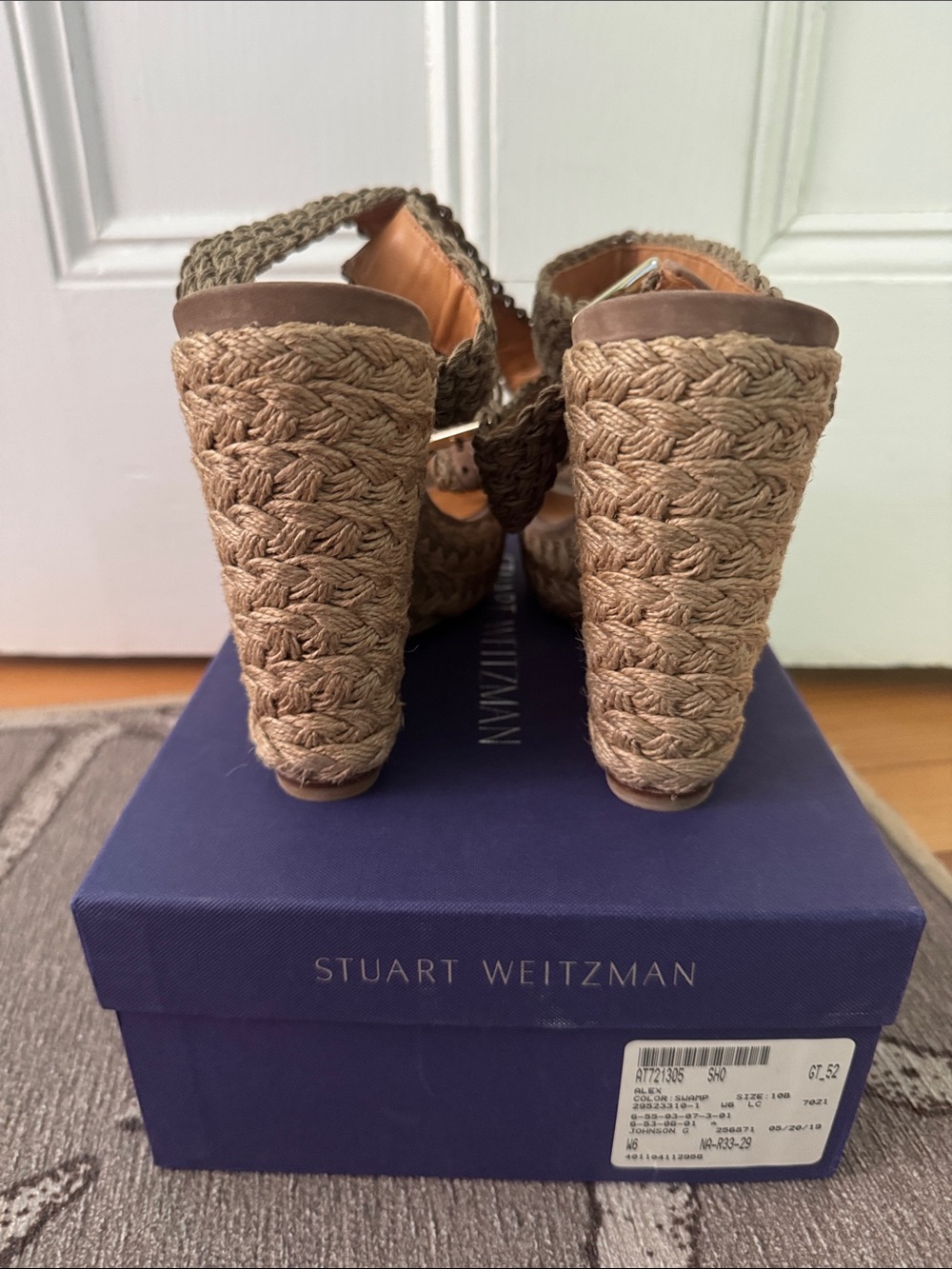 Stuart Weitzman "Alex" Crochet Espadrille Sandals in Swamp - Picture 5 of 9